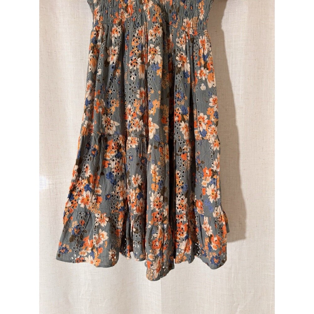 Angie Women’s S Gray Floral Cotton-Rayon Eyelet Smocked V-Neck Puff Sleeve Dress - Picture 7 of 16